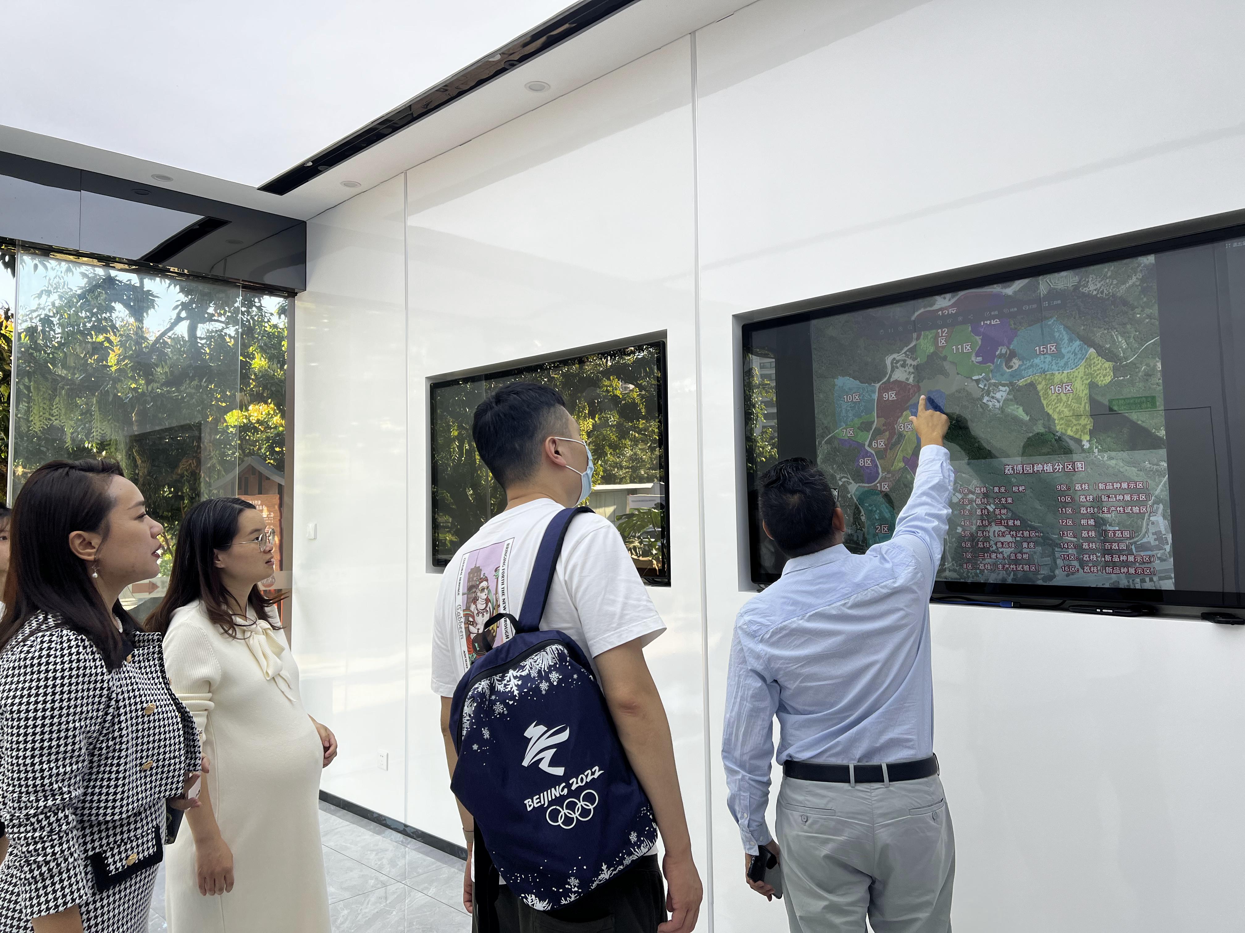 校企联手共建育人新平台 ——人文学院与从化荔枝博览园签订“双创”协议-广州城建职业学院-校企合作办公室